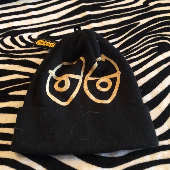 krooked beanie